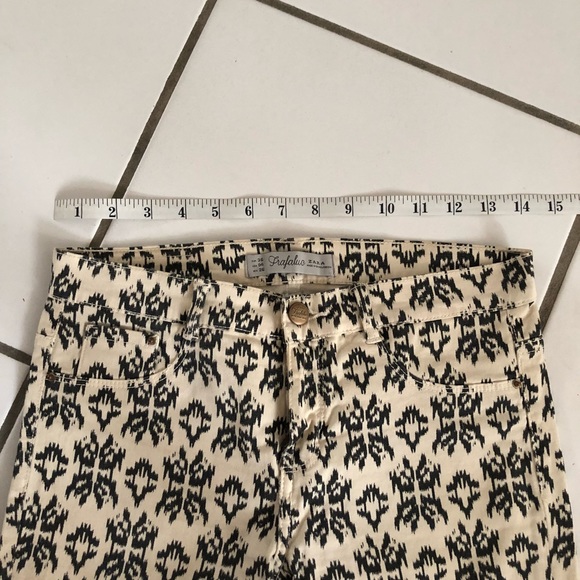 Printed Skinny Jeans - Picture 5 of 8